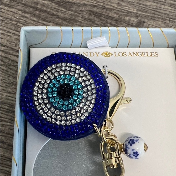 Eye Candy | Evil Eye 🪬 & Glitter Heart 🤍 Bag Charm - Picture 9 of 10